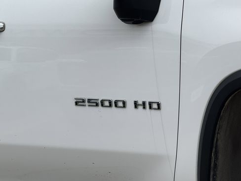 Used 2024 Chevrolet Silverado 2500 LTZ w/ LTZ Plus Package image 4