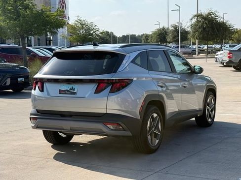 Used 2025 Hyundai Tucson SEL FWD image 5