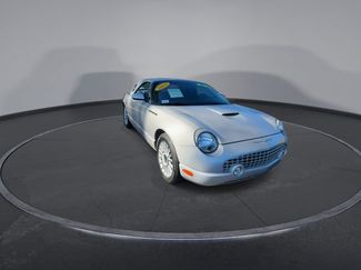 Used 2004 Ford Thunderbird video 3