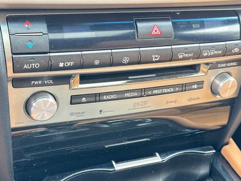 Used 2014 Lexus LS 460 AWD w/ F Sport Package image 18