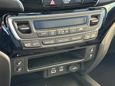 New 2026 Honda Ridgeline Black Edition image 23