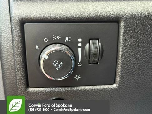 Used 2019 Jeep Grand Cherokee Altitude AWD/4WD image 25