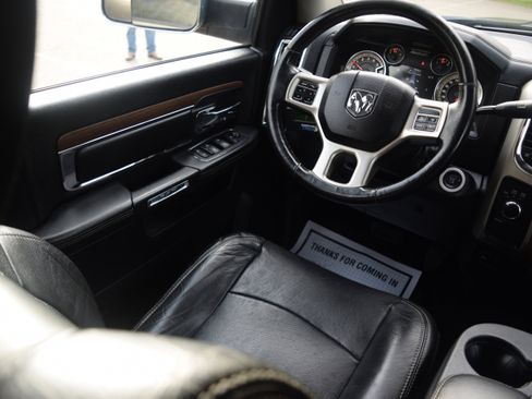 Used 2015 RAM 2500 Laramie image 2