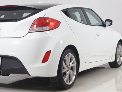 Used 2016 Hyundai Veloster w/ Option Group 02 image 37