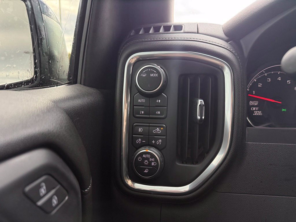 Used 2021 Chevrolet Silverado 1500 LT Trail Boss AWD/4WD image 13