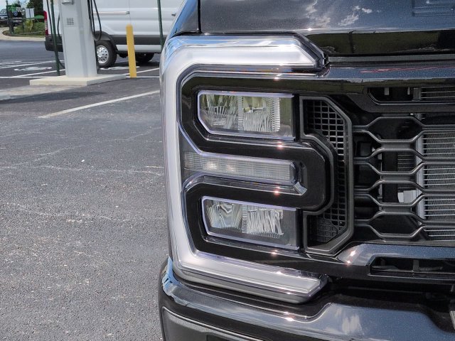 New 2026 Ford F250 Lariat w/ Black Appearance Package AWD/4WD image 10