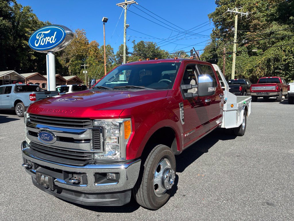 Used 2017 Ford F350 XLT w/ XLT Premium Package AWD/4WD image 3