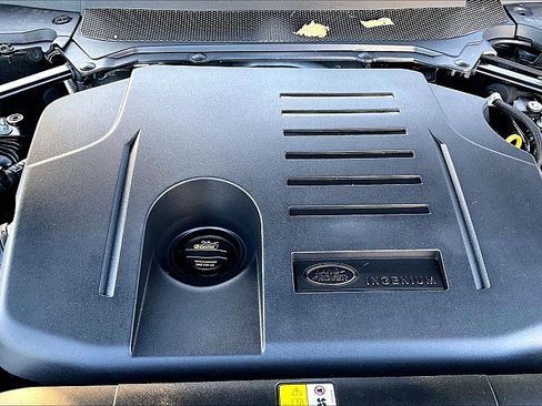 Used 2020 Land Rover Range Rover Sport HSE image 31