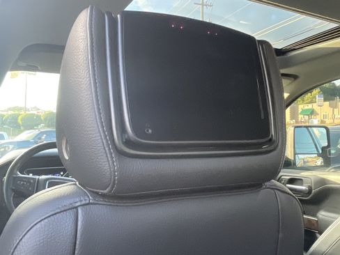 Used 2020 GMC Sierra 2500 Denali w/ Denali Ultimate Package AWD/4WD image 12