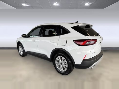Used 2025 Ford Escape Active FWD image 3