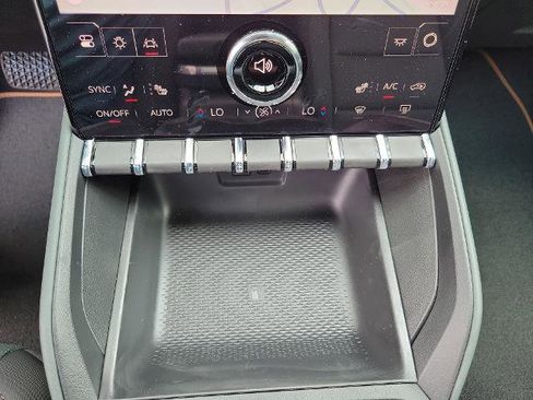 New 2026 GMC Terrain AT4 w/ Technology Package II image 19