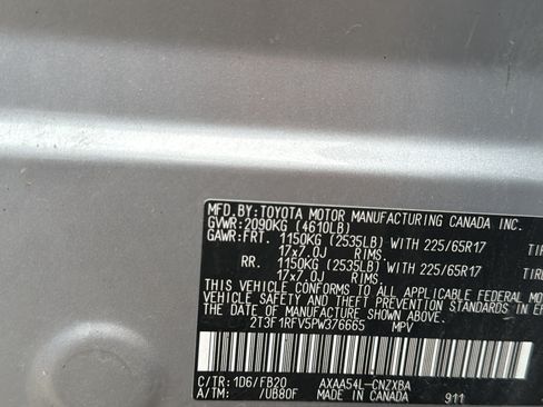 Used 2023 Toyota RAV4 LE AWD/4WD image 23