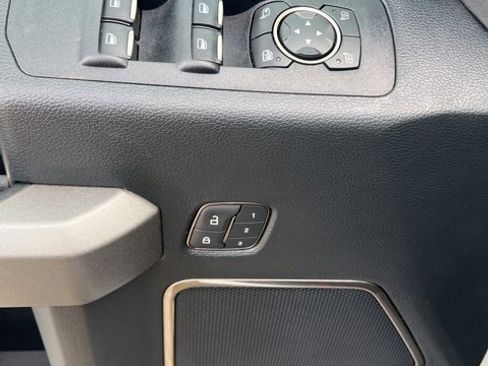 Used 2020 Ford F150 Raptor w/ Equipment Group 802A Luxury image 10