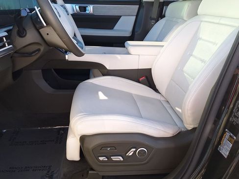 New 2025 Hyundai Santa Fe Calligraphy image 11