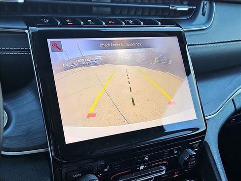 Used 2021 Jeep Grand Cherokee L Limited image 14