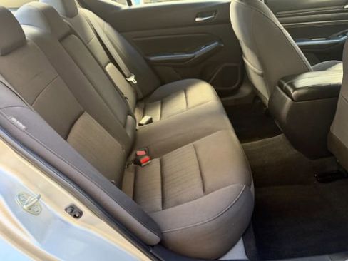 Used 2020 Nissan Altima 2.5 S image 12