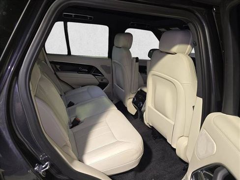 Used 2025 Land Rover Range Rover SE AWD/4WD image 11