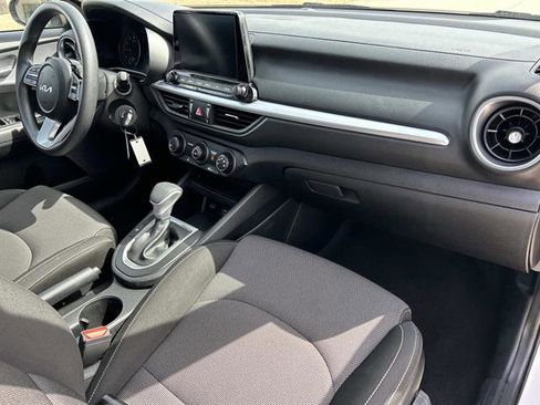 Used 2024 Kia Forte LXS image 18