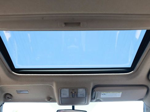 Used 2010 Toyota RAV4 Limited image 23