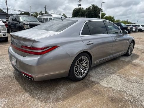 Used 2021 Genesis G90 5.0 Ultimate RWD image 4