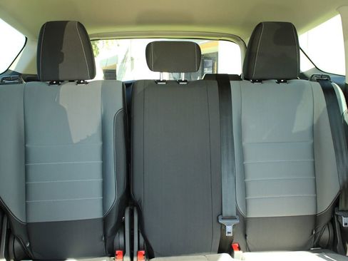 Used 2019 Ford Escape S image 11