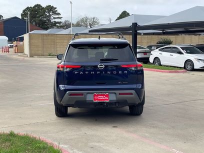 New 2026 Nissan Pathfinder SL w/ SL Premium Package