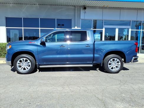 Used 2024 Chevrolet Silverado 1500 LTZ w/ Technology Package image 2