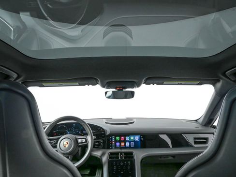 Certified 2022 Porsche Taycan 4S image 18