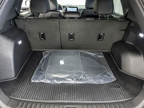 New 2026 Chevrolet Equinox RS w/ LPO, Floor Liner Package AWD/4WD image 19