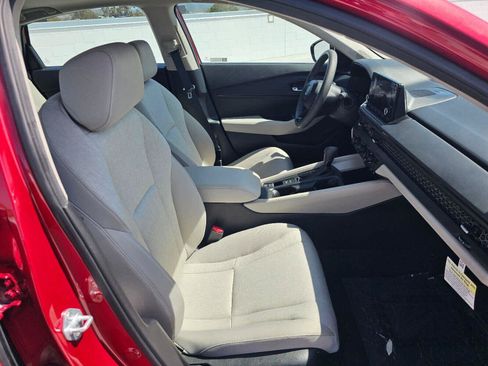 Used 2025 Honda Accord SE image 10