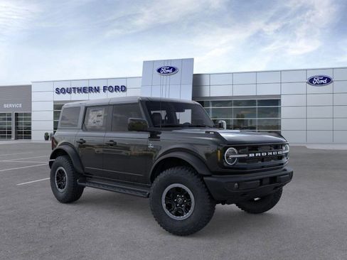New 2026 Ford Bronco Outer Banks w/ Sasquatch Package AWD/4WD image 8