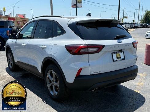 Used 2025 Ford Escape ST-Line AWD/4WD image 7