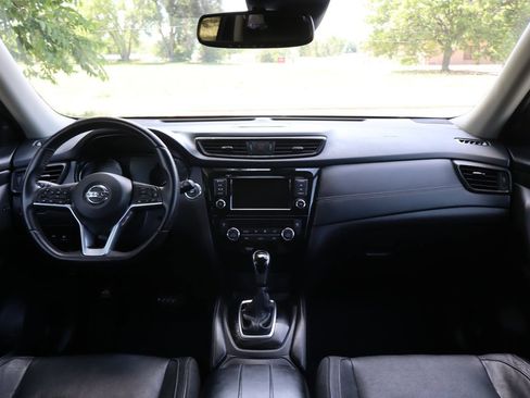 Used 2018 Nissan Rogue SL AWD/4WD image 16