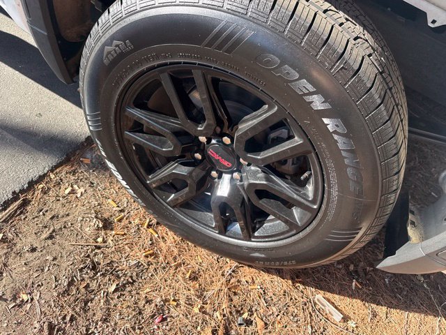 Used 2023 GMC Sierra 1500 Elevation AWD/4WD image 3