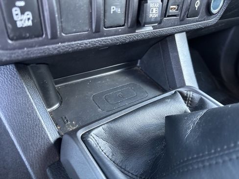 Used 2021 Toyota Tacoma TRD Off-Road w/ Technology Package image 10