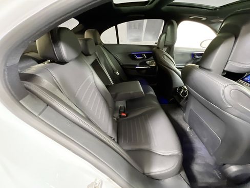 Used 2023 Mercedes-Benz C 300 4MATIC Sedan image 27