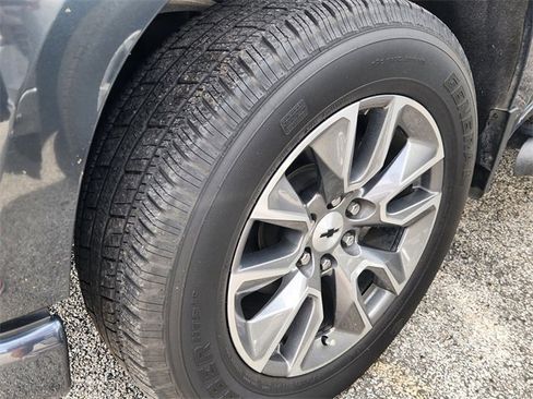 Used 2022 Chevrolet Silverado 1500 RST w/ Safety Package image 10