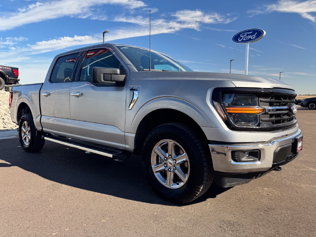 Used 2025 Ford F150 XLT w/ Equipment Group 301A Standard AWD/4WD image 3