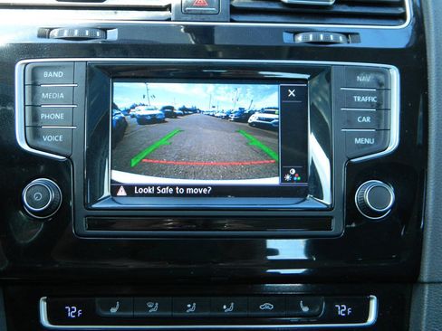 Used 2015 Volkswagen Golf TDI SEL FWD image 20