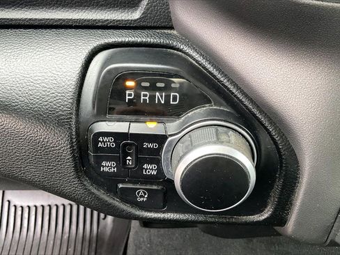 Used 2021 RAM 1500 Big Horn image 31
