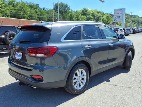 Used 2020 Kia Sorento LX w/ LX I4 Convenience Package FWD image 4