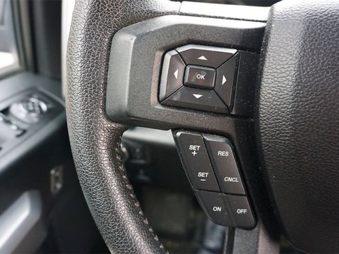 Used 2015 Ford F150 XLT w/ Equipment Group 302A Luxury image 6