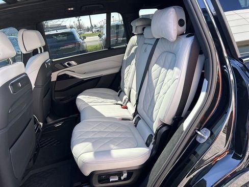 Used 2026 BMW X7 xDrive40i w/ M Sport Package image 13