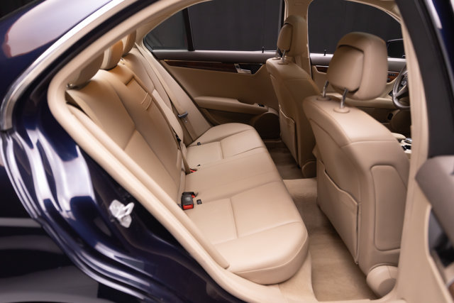 Used 2011 Mercedes-Benz C 300 4MATIC Sedan image 59