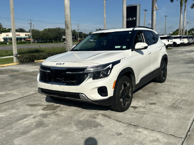 Certified 2025 Kia Seltos EX w/ EX Sunroof Package AWD/4WD image 2