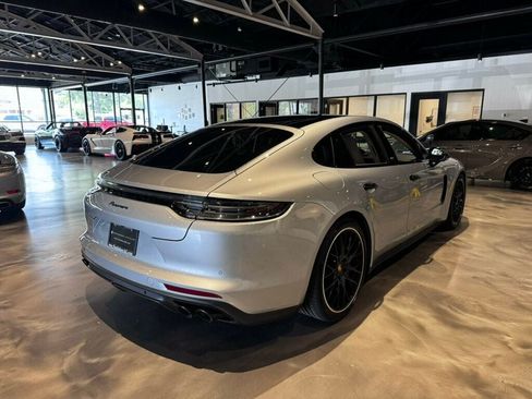 Used 2023 Porsche Panamera image 5