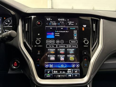 Used 2025 Subaru Outback Premium image 21