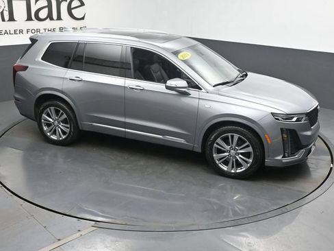 Used 2024 Cadillac XT6 Premium Luxury w/ Technology Package AWD/4WD image 39