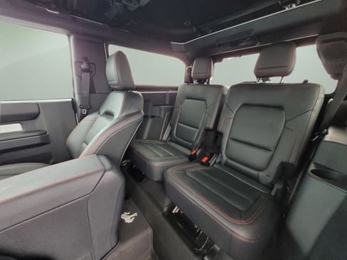 Used 2025 Ford Bronco Stroppe Edition AWD/4WD image 16
