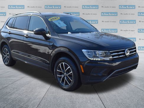 Used 2021 Volkswagen Tiguan S image 3